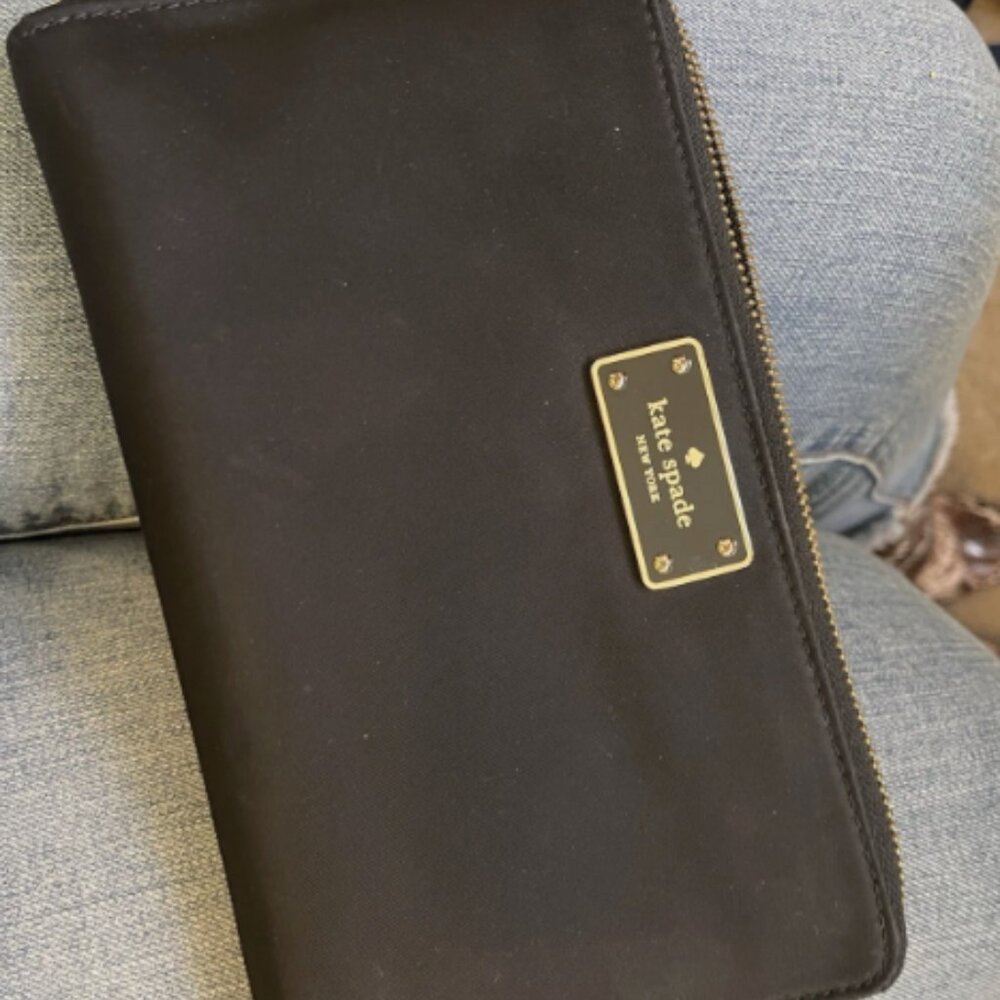 Black Kate Spade Travel Wallet